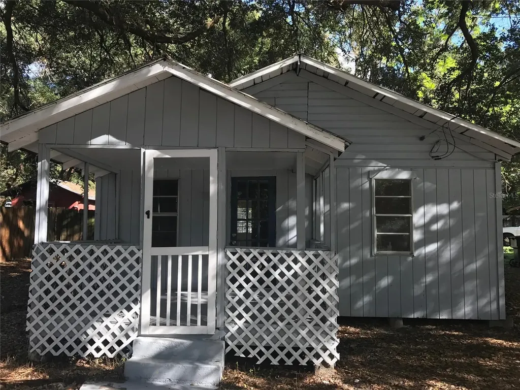 611 N Lakewood Avenue Ocoee FL 34761