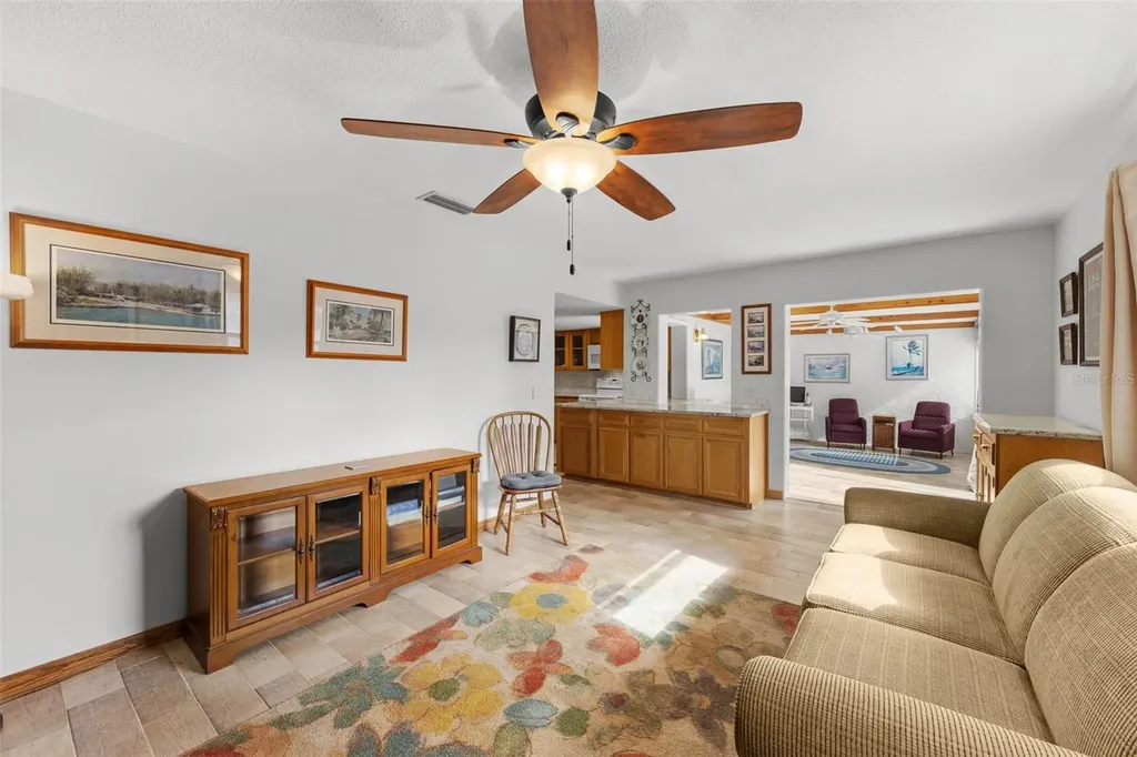 140 Valley Circle Brandon FL 33510