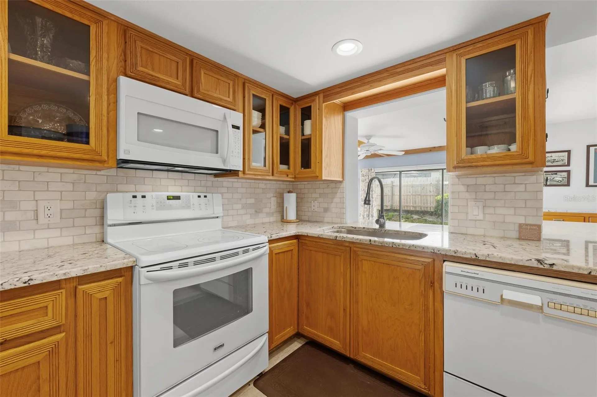 140 Valley Circle Brandon FL 33510