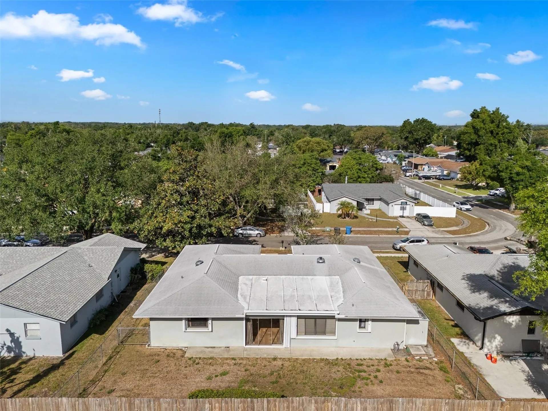 140 Valley Circle Brandon FL 33510