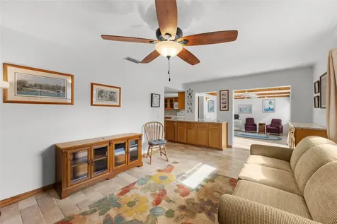 140 Valley Circle Brandon FL 33510