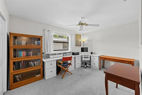 140 Valley Circle Brandon FL 33510