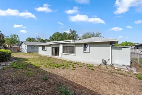 140 Valley Circle Brandon FL 33510