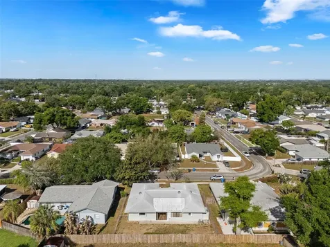 140 Valley Circle Brandon FL 33510