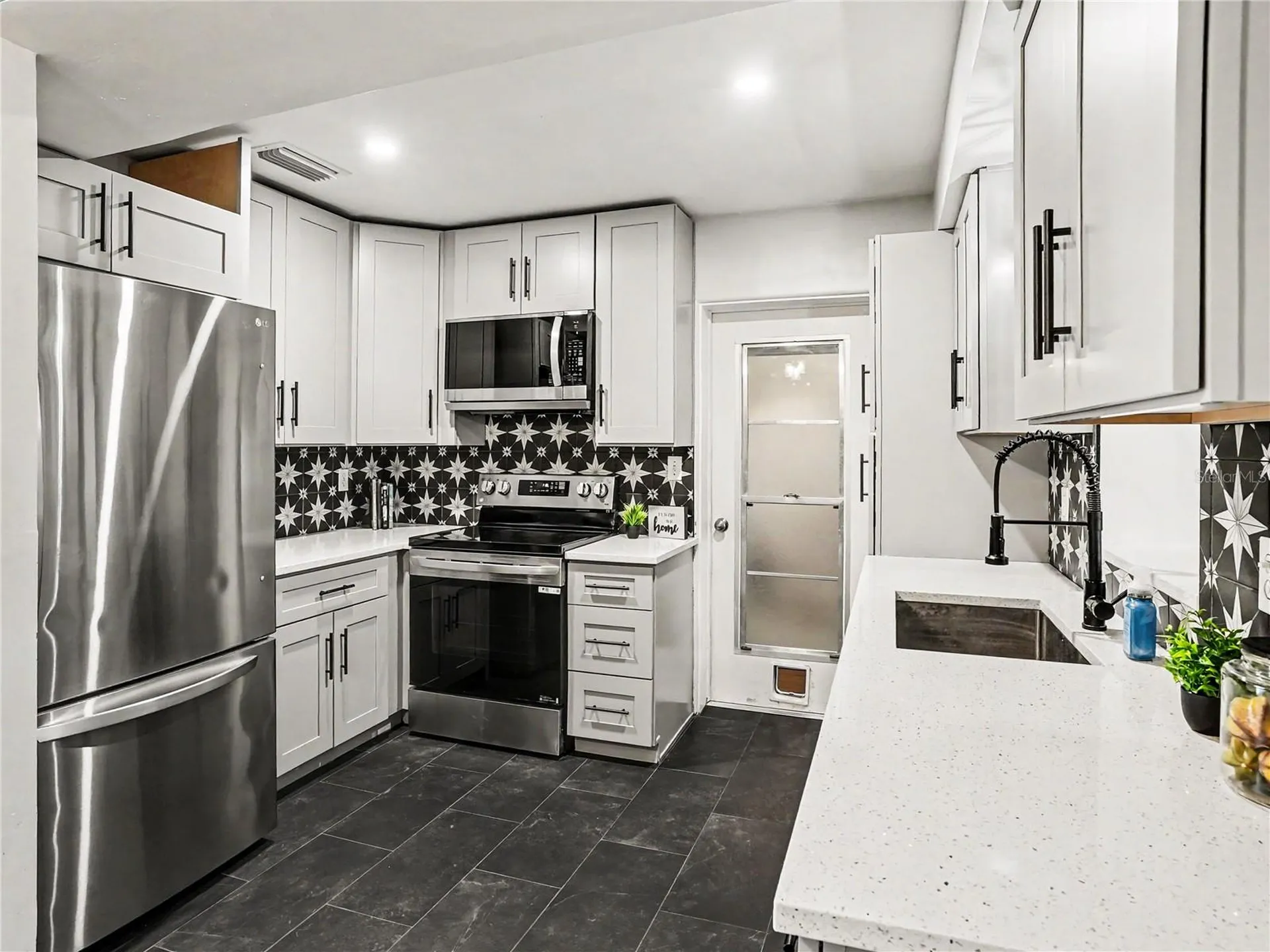 3313 E Kaley Avenue Orlando FL 32806