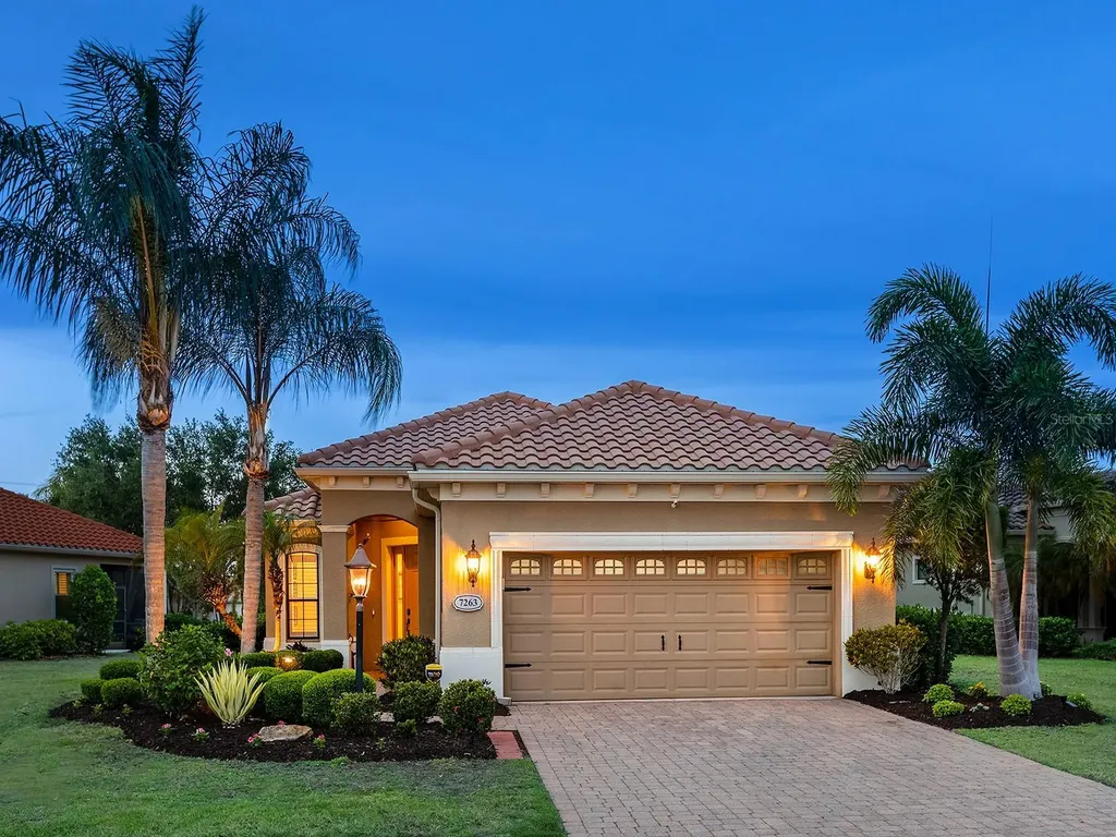 7263 Belleisle Glen Lakewood Ranch FL 34202