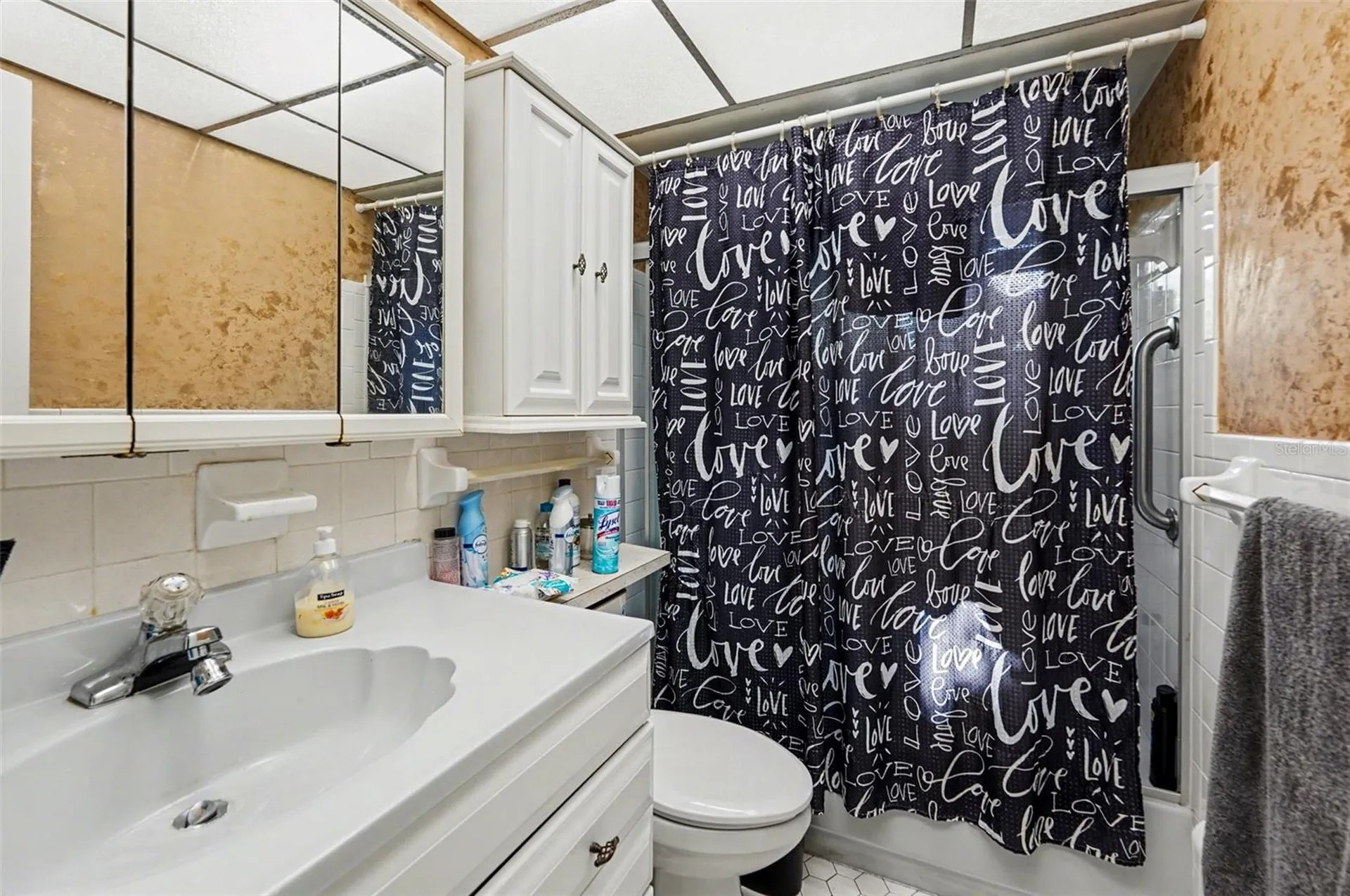 8402 111th Street N Seminole FL 33772