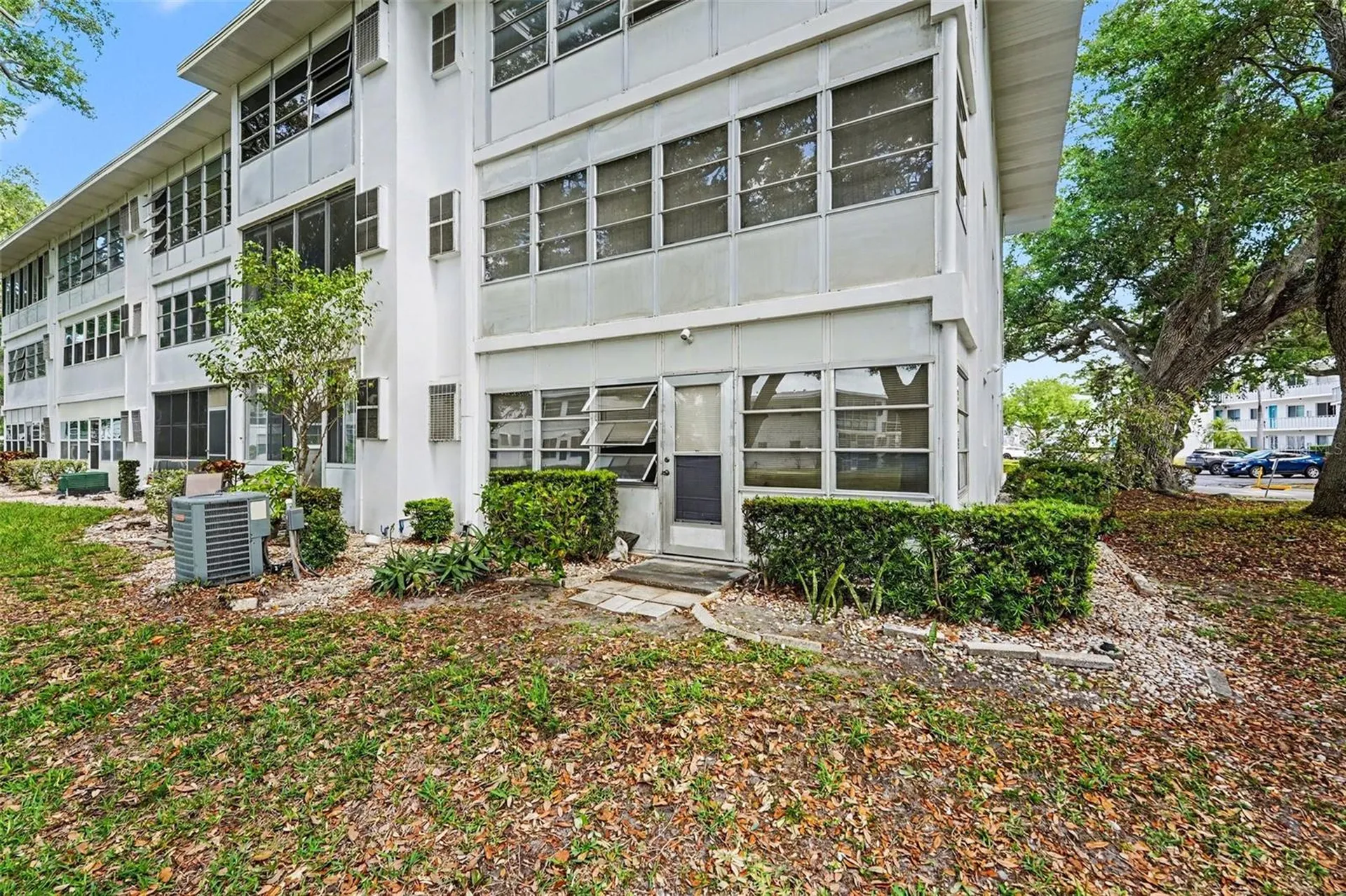 8402 111th Street N Seminole FL 33772
