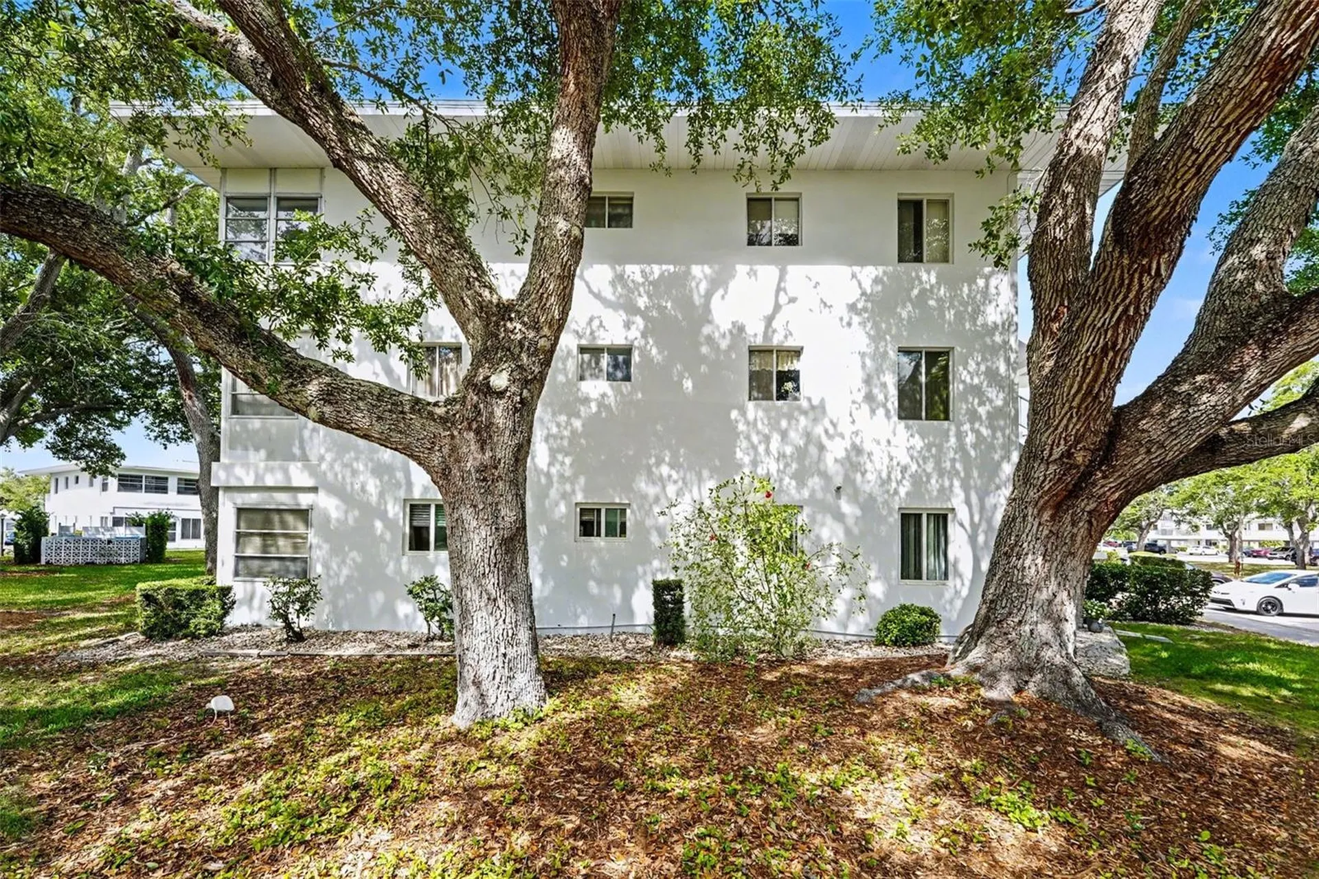 8402 111th Street N Seminole FL 33772