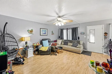 8402 111th Street N Seminole FL 33772