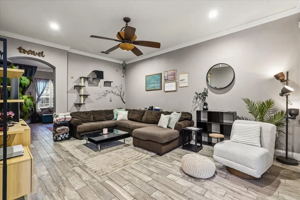 3837 Blazing Star Drive Orlando FL 32828