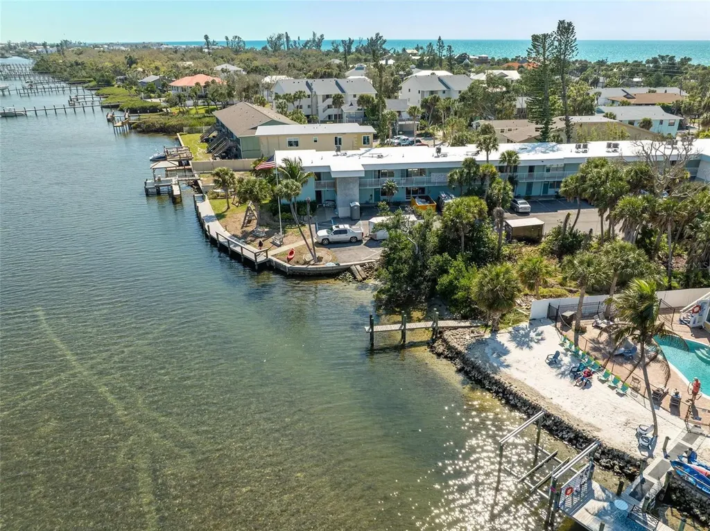 5065 N Beach Road Englewood FL 34223