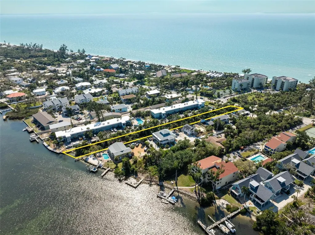 5065 N Beach Road Englewood FL 34223
