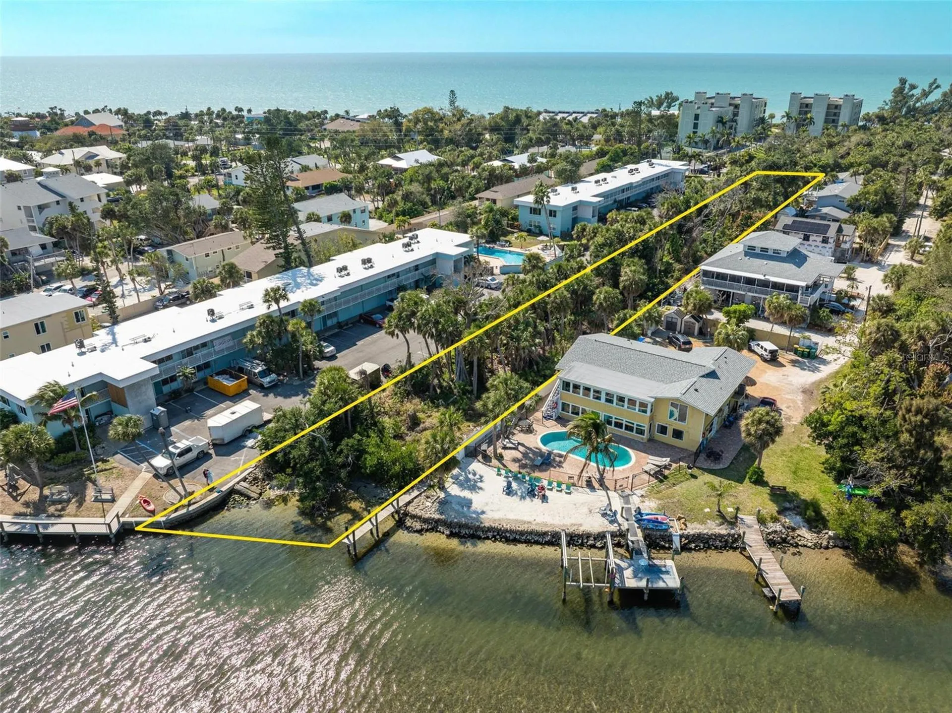 5065 N Beach Road Englewood FL 34223