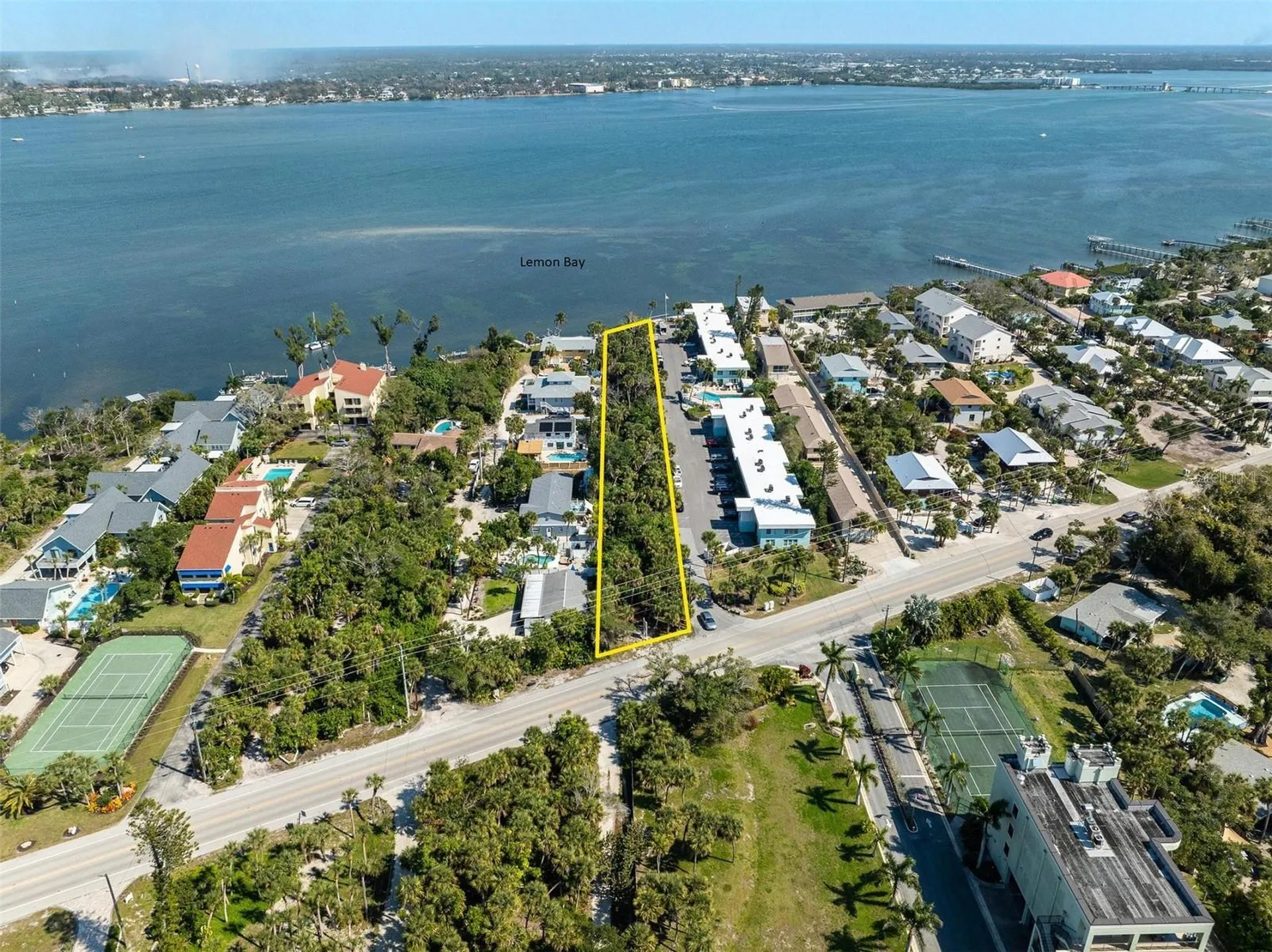 5065 N Beach Road Englewood FL 34223