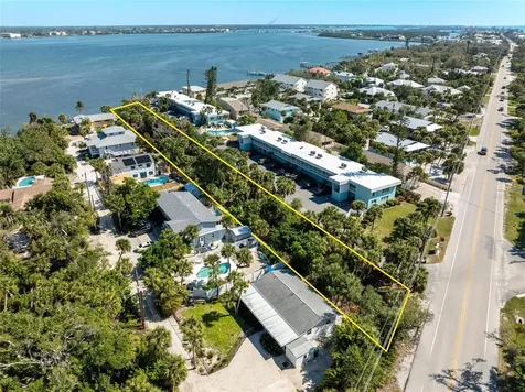 5065 N Beach Road Englewood FL 34223