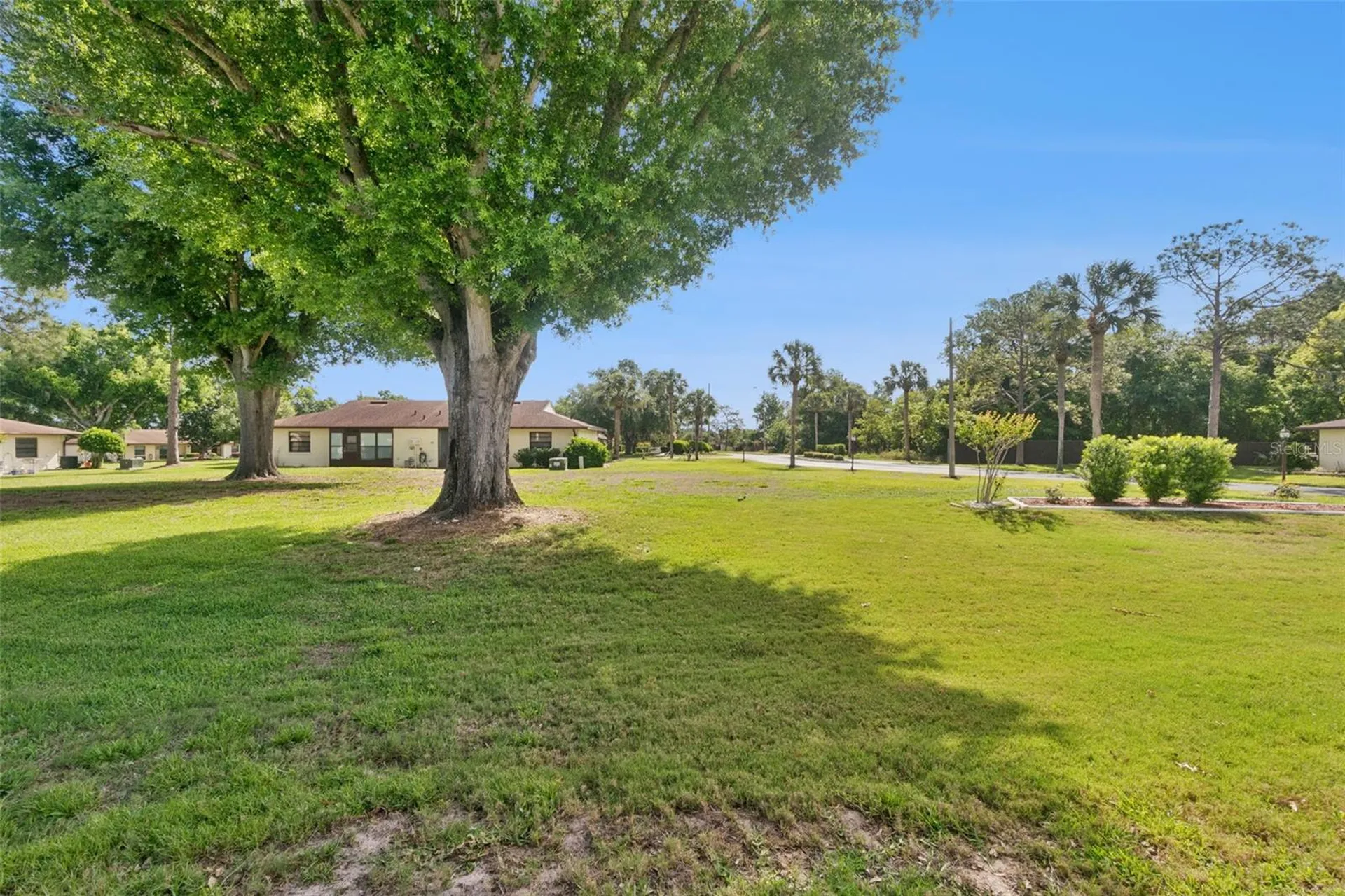 12418 Orangewood Circle Tavares FL 32778