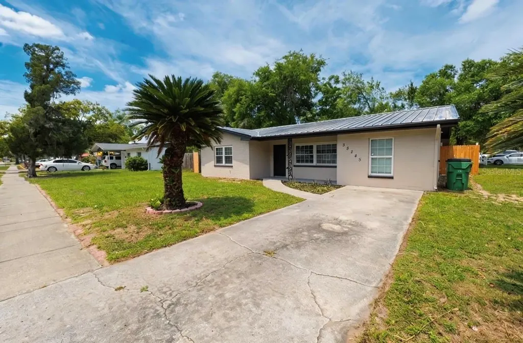 38245 12th Avenue Zephyrhills FL 33542