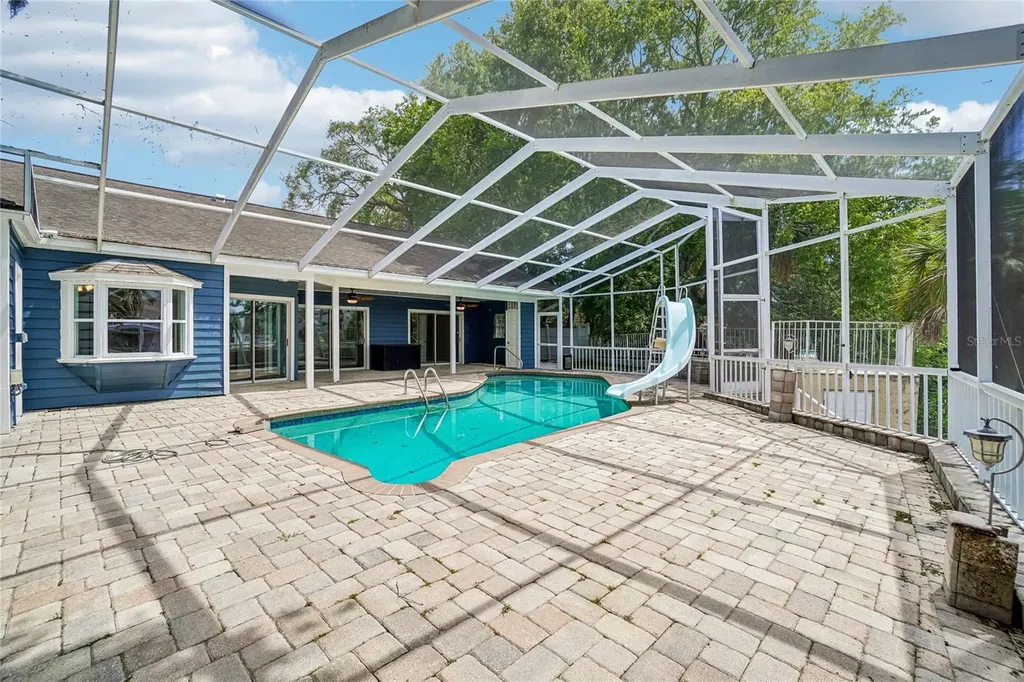 5609 Executive Drive New Port Richey FL 34652