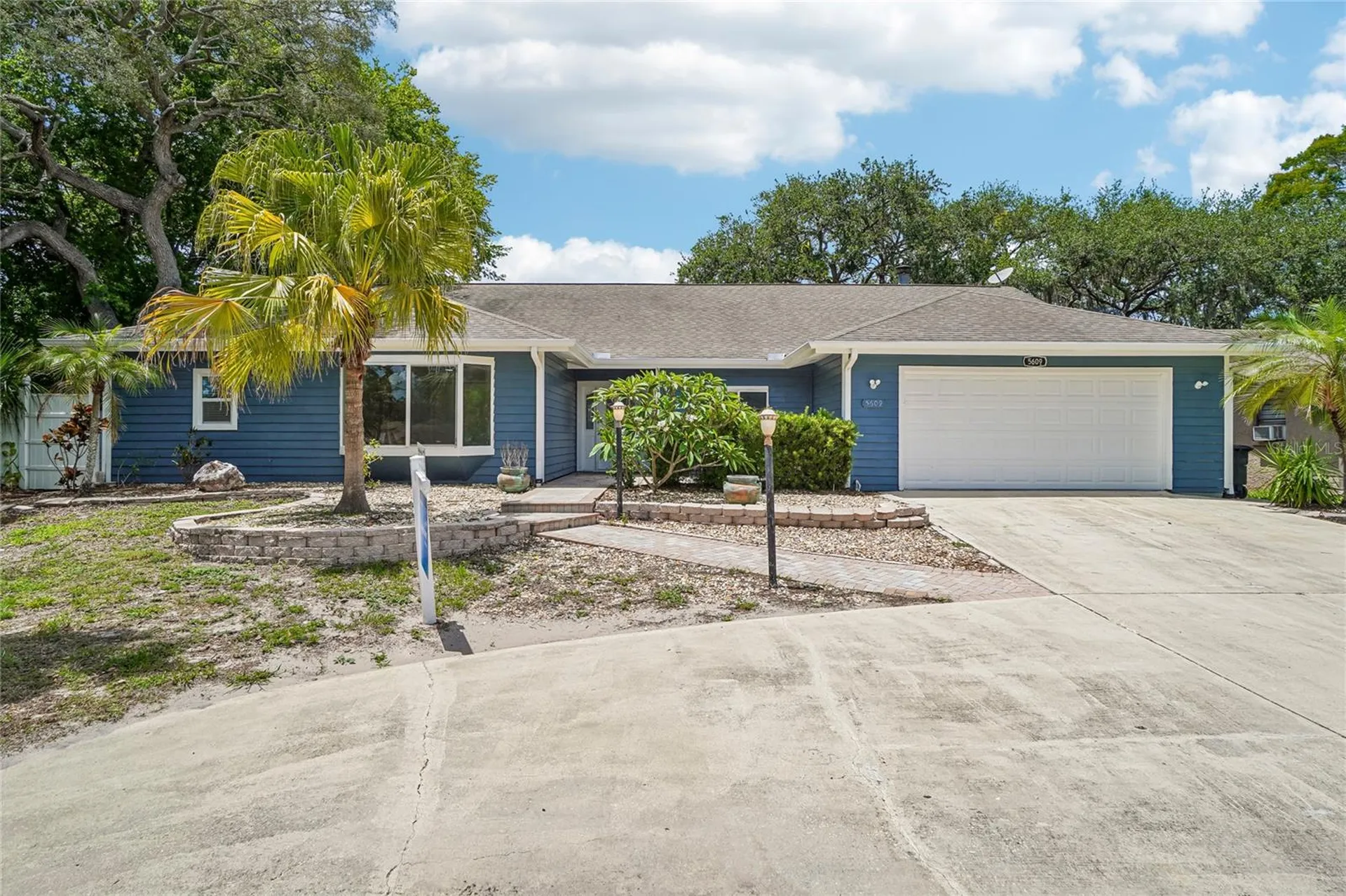 5609 Executive Drive New Port Richey FL 34652