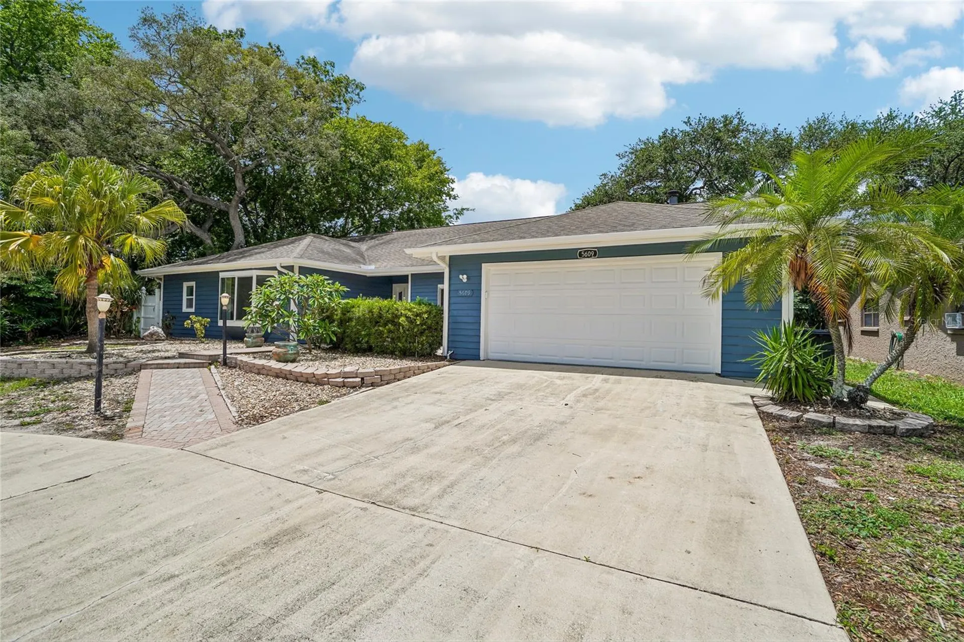 5609 Executive Drive New Port Richey FL 34652