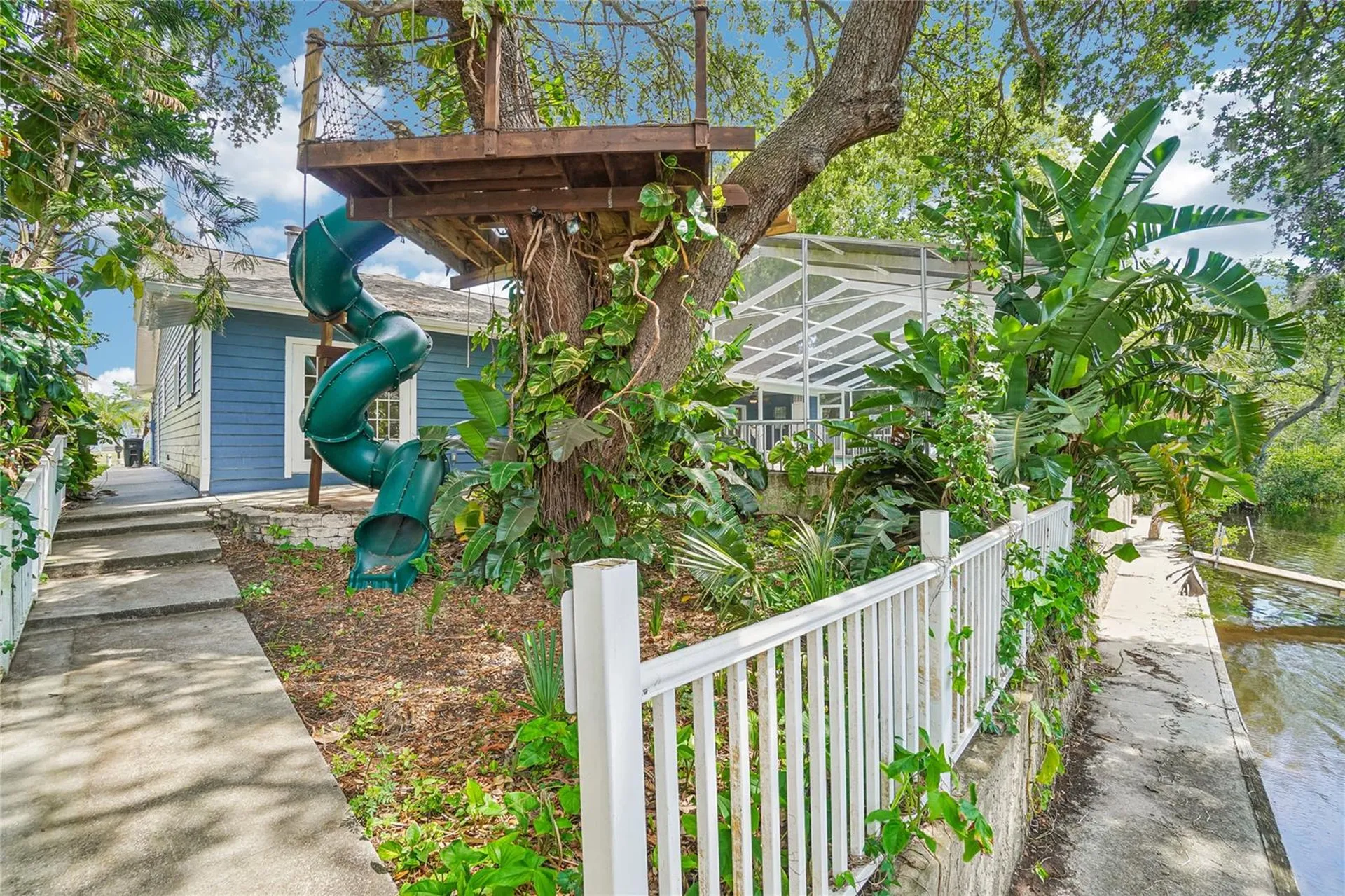 5609 Executive Drive New Port Richey FL 34652