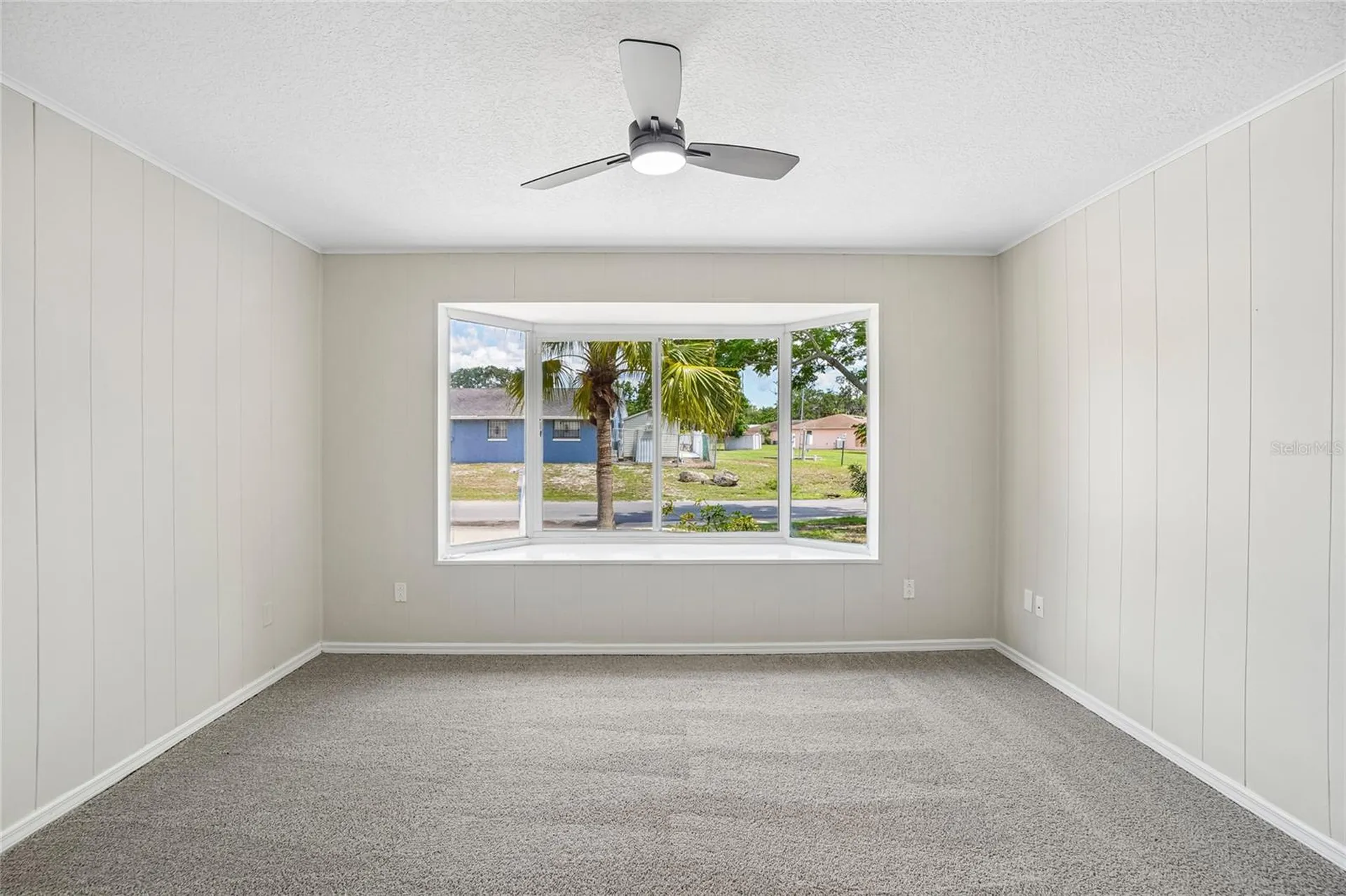 5609 Executive Drive New Port Richey FL 34652