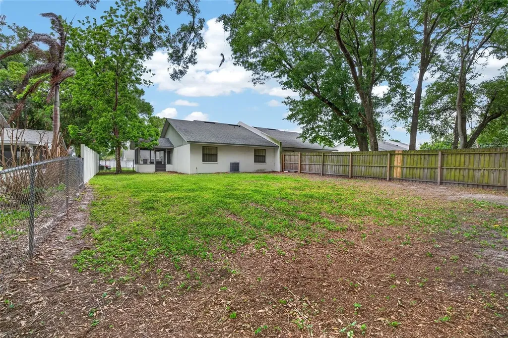 1140 Dosseywood Lane Lakeland FL 33811