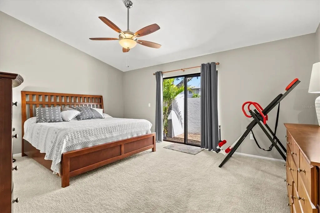4566 Hidden View Place Sarasota FL 34235