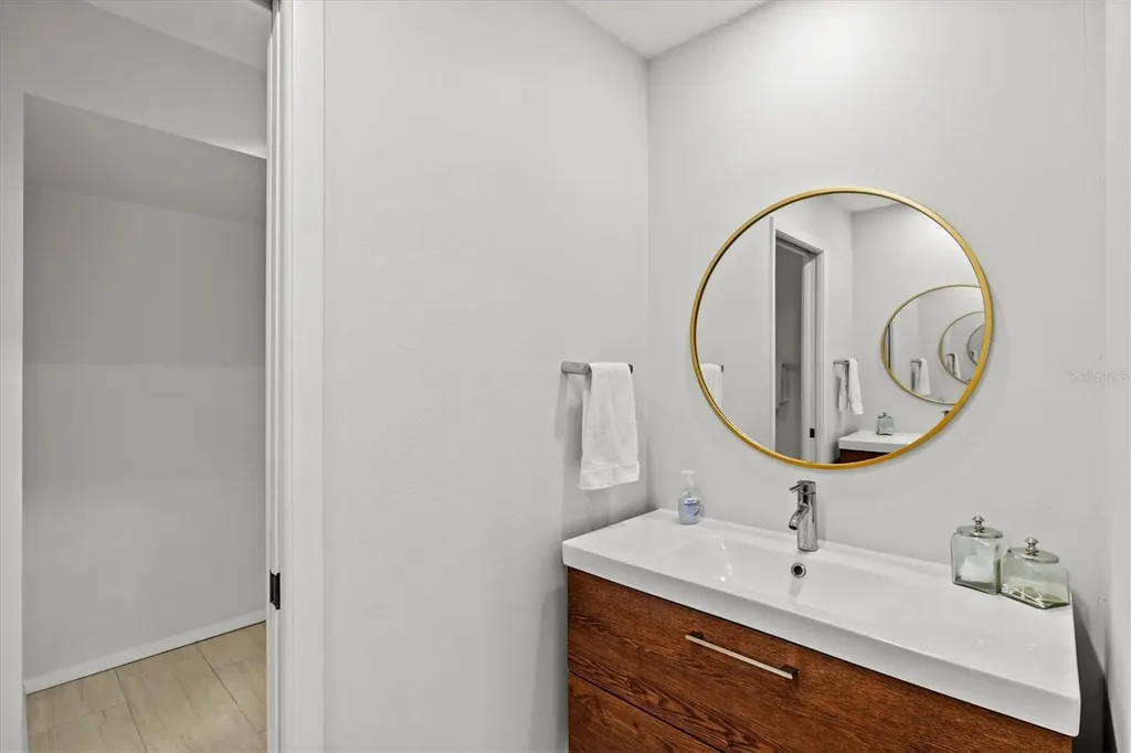 4566 Hidden View Place Sarasota FL 34235