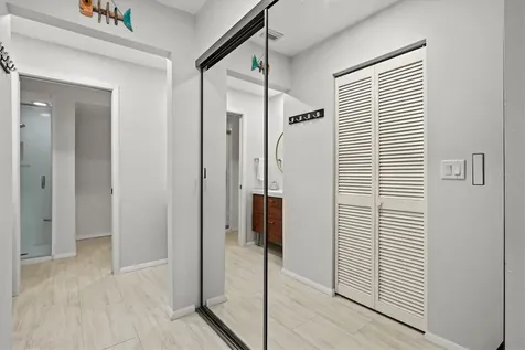 4566 Hidden View Place Sarasota FL 34235