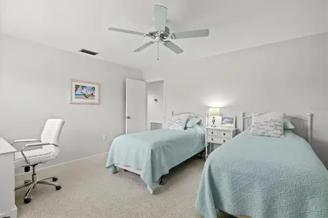 4566 Hidden View Place Sarasota FL 34235