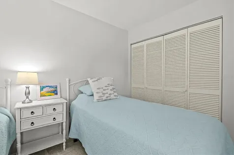 4566 Hidden View Place Sarasota FL 34235