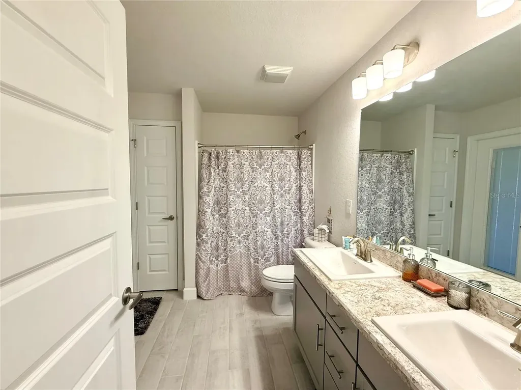 9832 SW 46th Court Ocala FL 34476