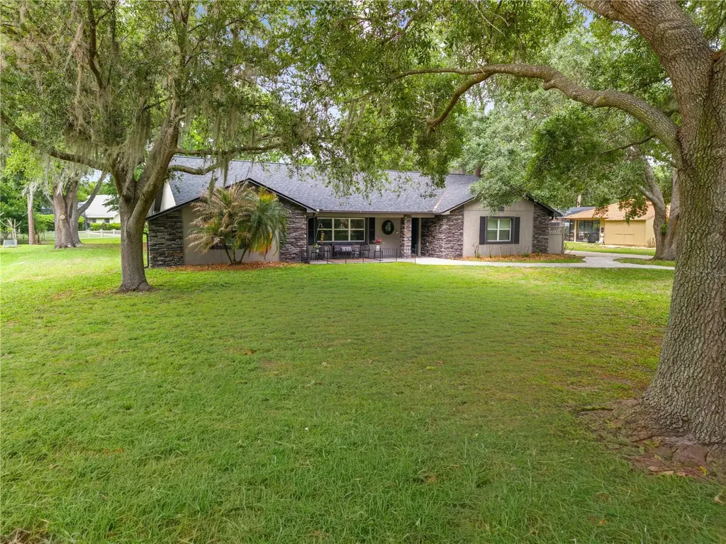 2094 Camelot Boulevard St Cloud FL 34772