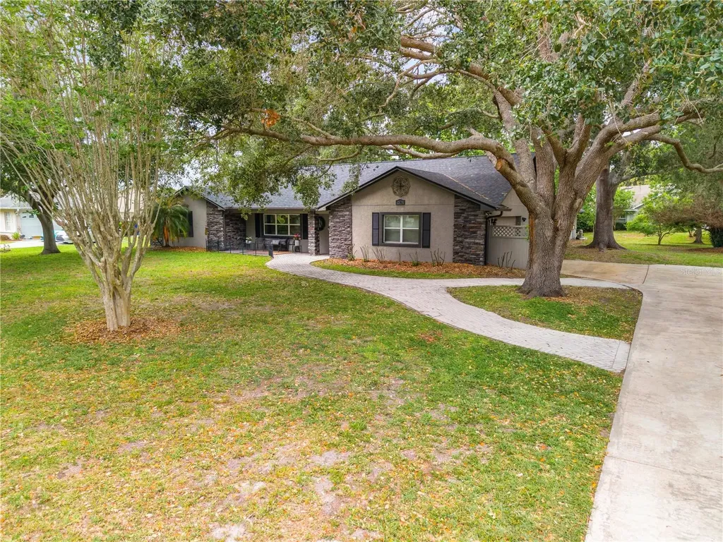 2094 Camelot Boulevard St Cloud FL 34772