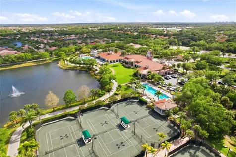 7632 Quinto Drive Sarasota FL 34238