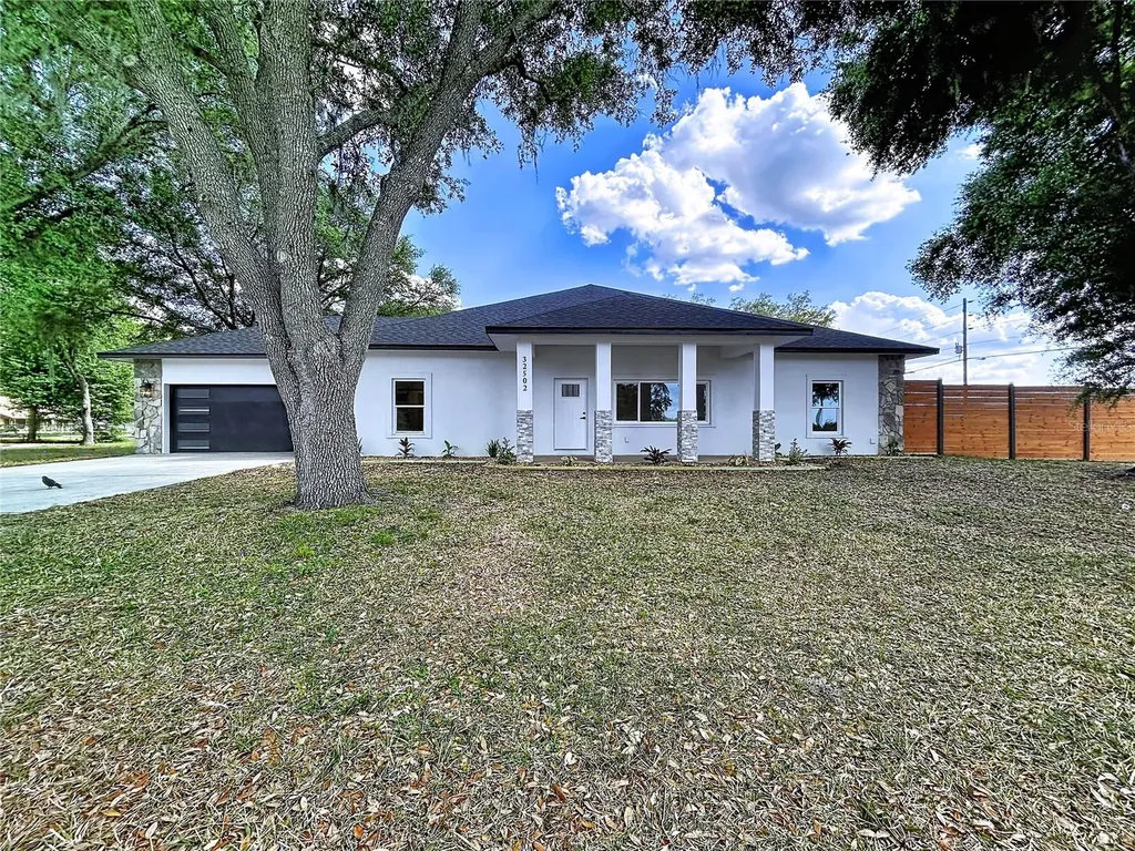 32502 Greenwood Loop Wesley Chapel FL 33545