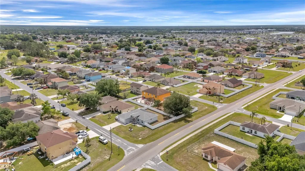 100 Aurora Lane Kissimmee FL 34758