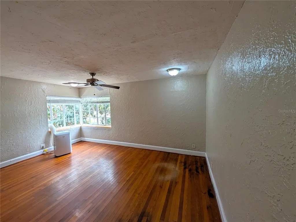 520 11th Avenue N St Petersburg FL 33701