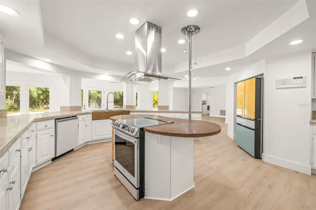 2668 Concorde Court Clearwater FL 33761