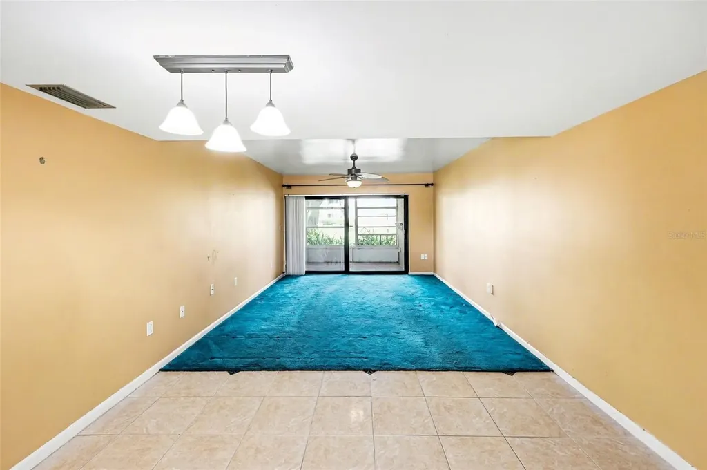 10755 Village Club Circle N St Petersburg FL 33716