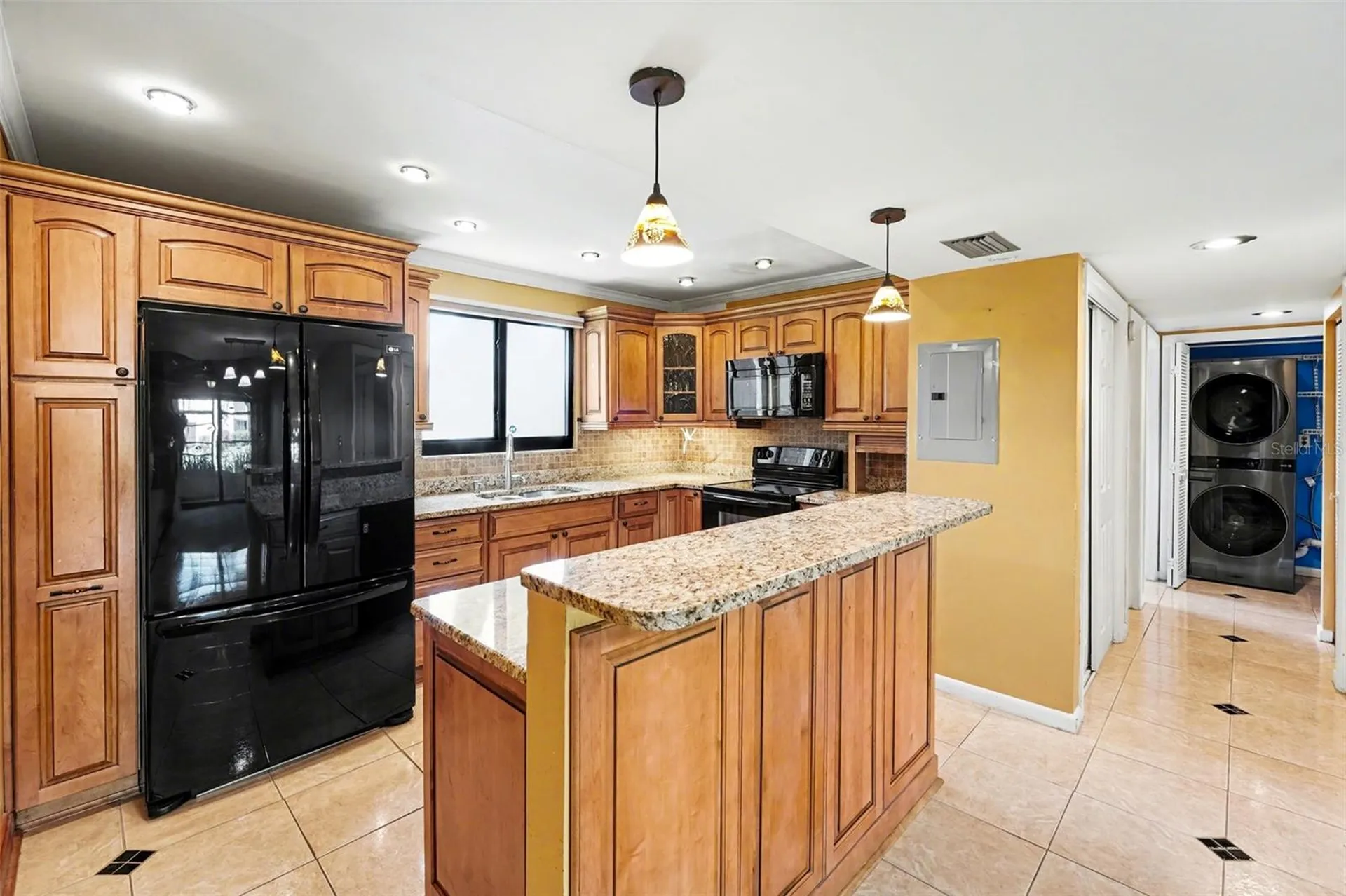 10755 Village Club Circle N St Petersburg FL 33716