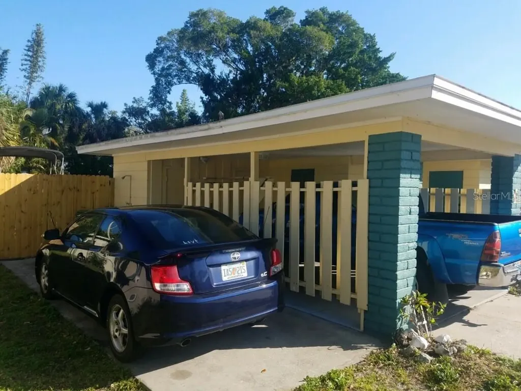 2165 Sunnyside Lane Sarasota FL 34239
