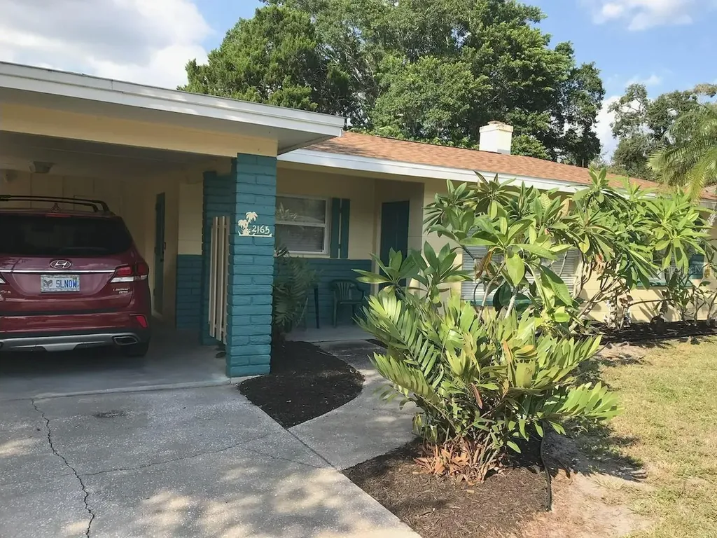 2165 Sunnyside Lane Sarasota FL 34239