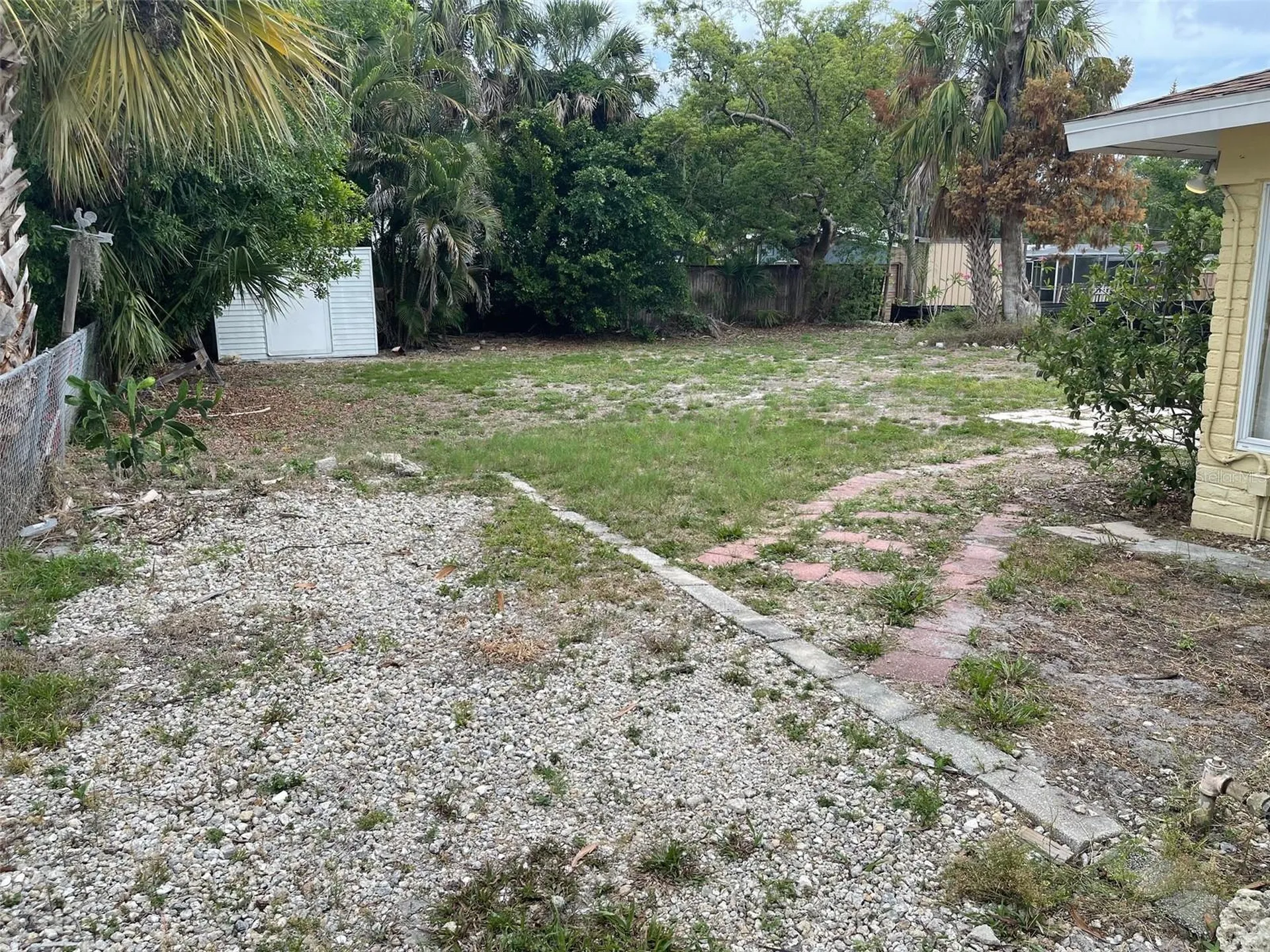 2165 Sunnyside Lane Sarasota FL 34239