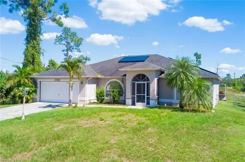 379 Charwood Avenue S Lehigh Acres FL 33974