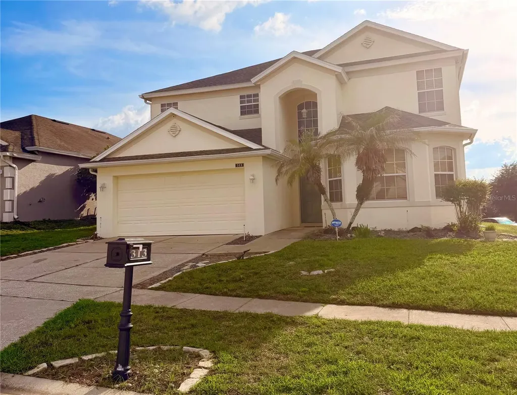 313 Higher Combe Drive Davenport FL 33897
