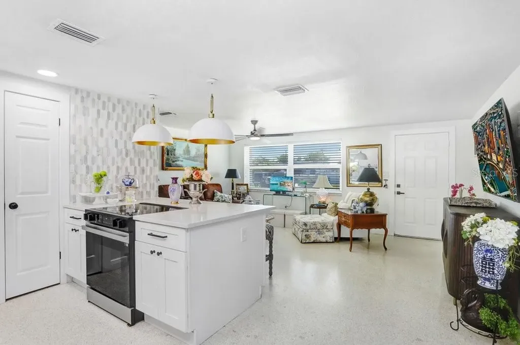 13400 Neptune Drive Hudson FL 34667