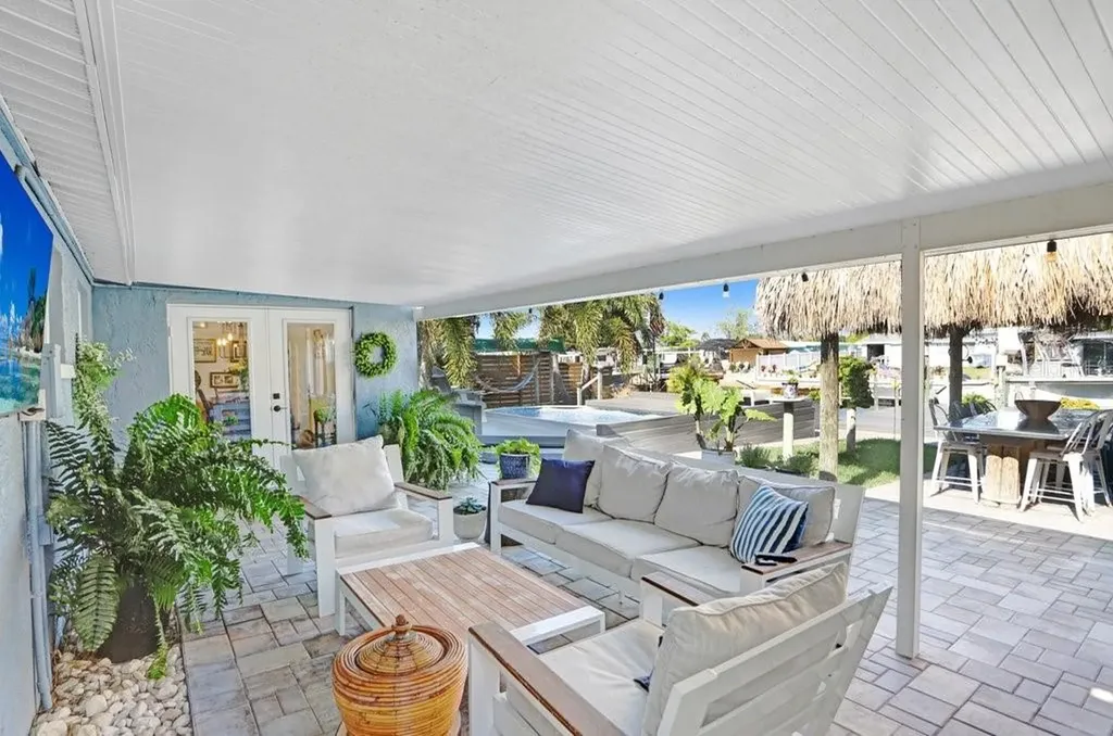 13400 Neptune Drive Hudson FL 34667